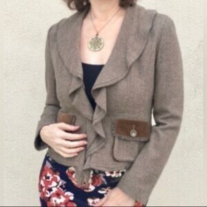 This is a Cabi Kensington wool blend brown tweed ruffle front blazer jacket